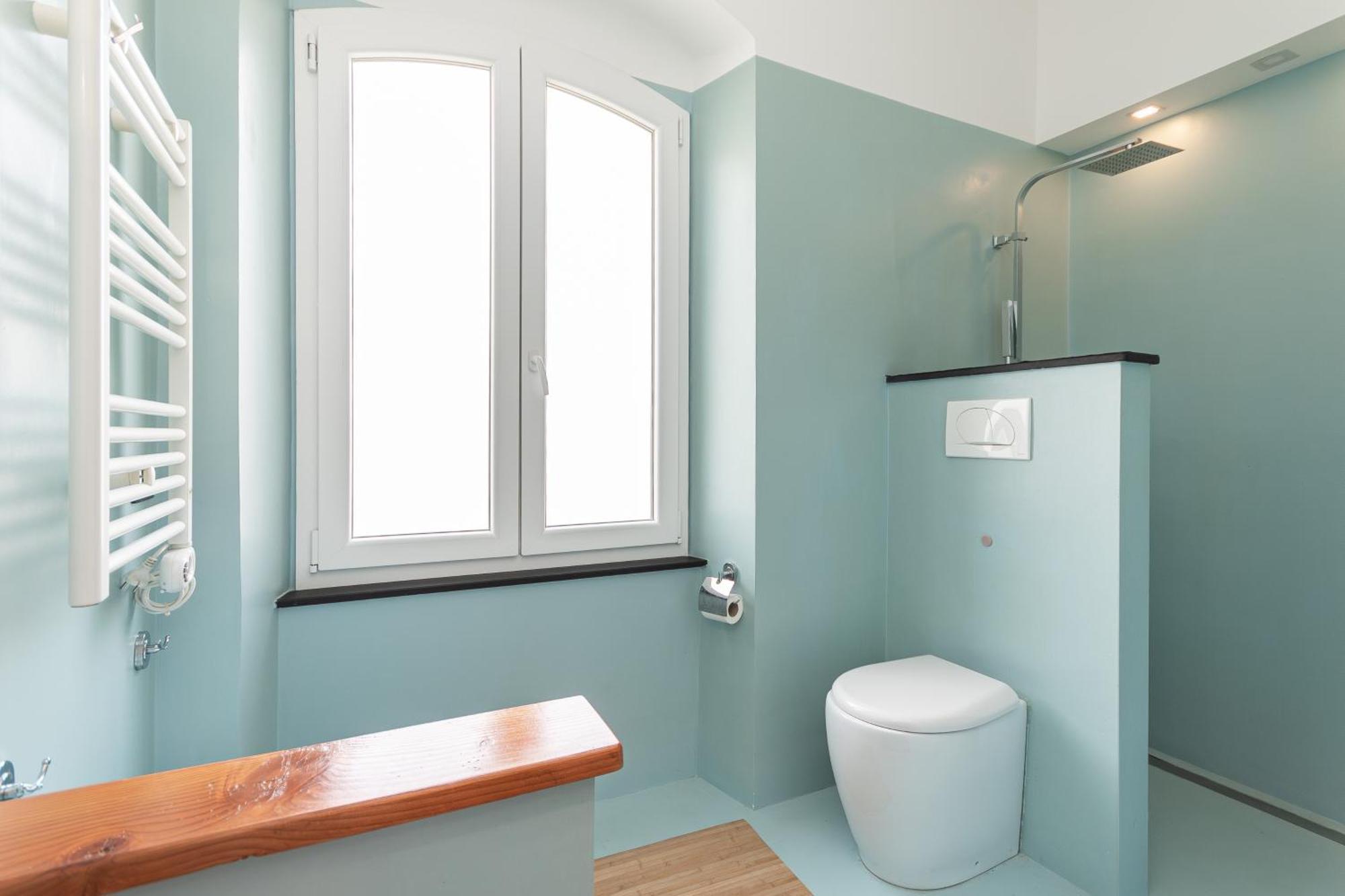 Spacious 3-Bedroom Apartment - 10 Min To City Center & 5 Min To Gaslini Hospital Genoa Exterior photo